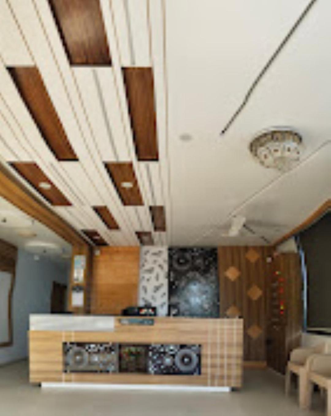 Hotel Krish , Сомнатх Экстерьер фото